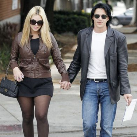 Coyote Shivers got married to Mayra Dias in 2010.